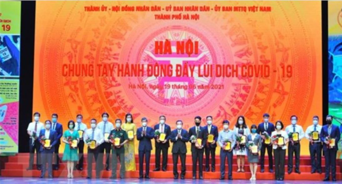 Chủng ngừa COVID tại Việt Nam: Những bất cập và nghi ngại
