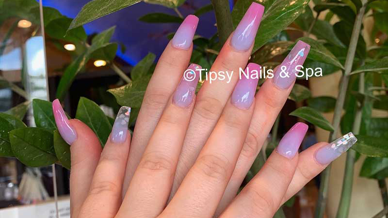 Cần Thợ Nails Nữ Làm Bột Giỏi In Sugar Land TX