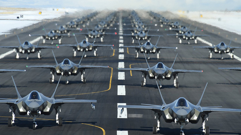 Hàng chục tiêm kích F-35 Mỹ ‘đắp chiếu’