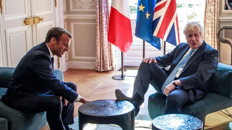 Hãng tin Reuters: Pháp khinh thường Anh đến mức không thèm nhắc đến