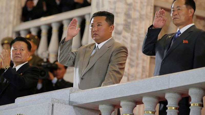 Ông Kim Jong-un lại xuất hiện với ngoại hình gây chú ý