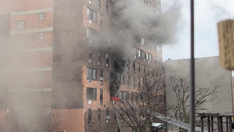 Nạn nhân vụ hỏa hoạn thảm kịch ở New York: ‘Chúng tôi chỉ cố mà thở’